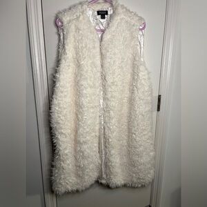 Rouge Helium Cream Faux Fur Long Vest
